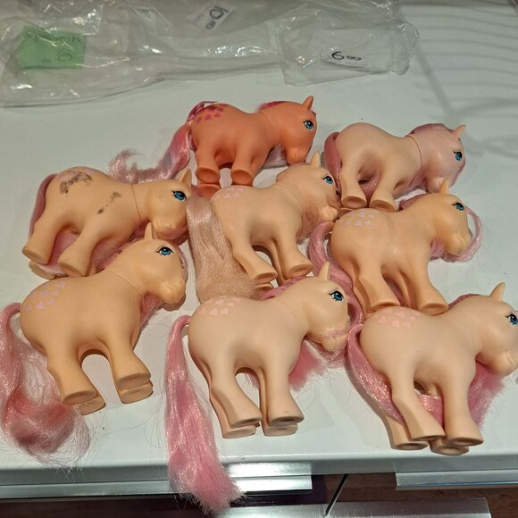 Lot of 8 Peachy my little pony toys vintage to horses + 1 newer - Picture 1 of 11